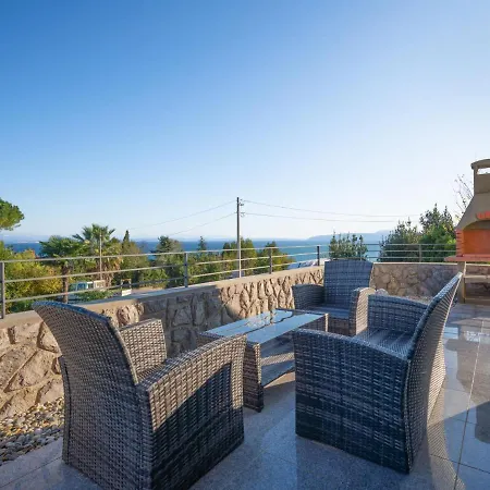 Apartman Damir By Interhome